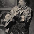 Buga Fowell performing